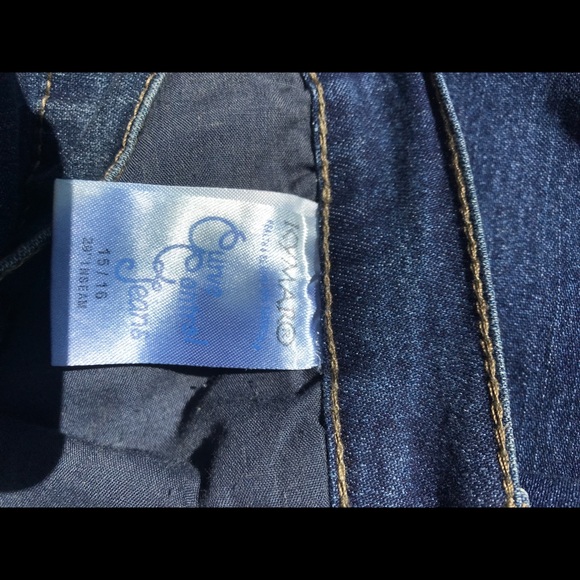 Ladies Jeans - Picture 6 of 9